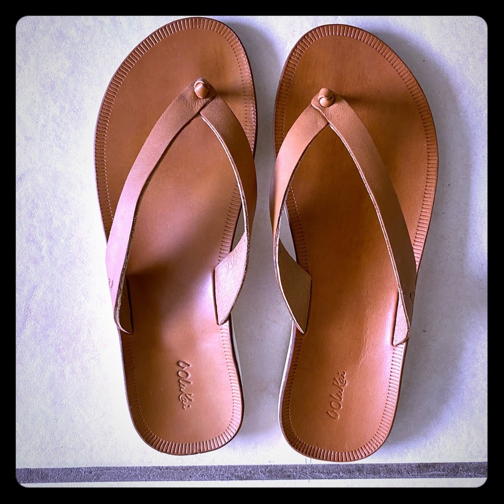 Olukai sandal